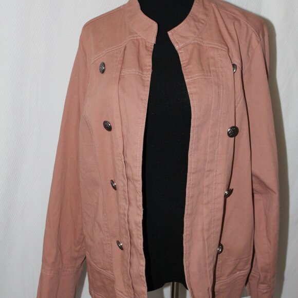 FALL SALE! WESTPORT Pink Coat of Arms Buttons Hook Eye Closures 2x NWT's - Picture 3 of 14